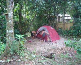 Acampar en el patio